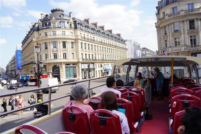 “City bus”游巴黎！安凱雙層觀光巴士如何詮釋“中國浪漫”？